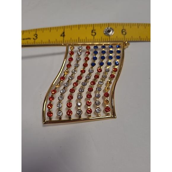 Minature Gold Tone Flag Pole with USA FLAG Colored Stones 6" FLAWED - Picture 5 of 5